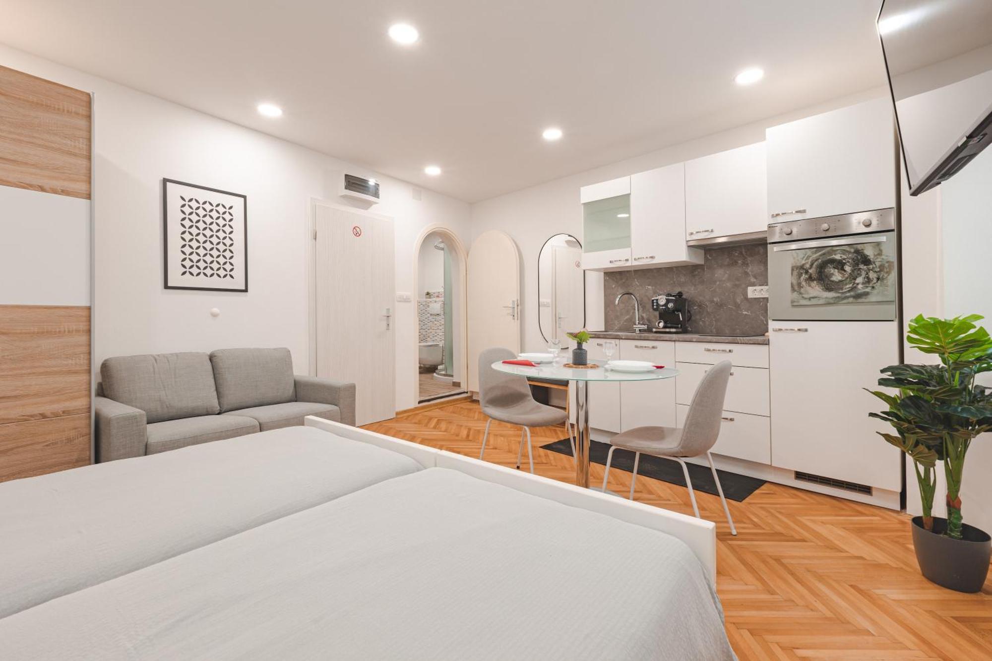 Studio Apartment In The Heart Of Magic Piran Exterior photo